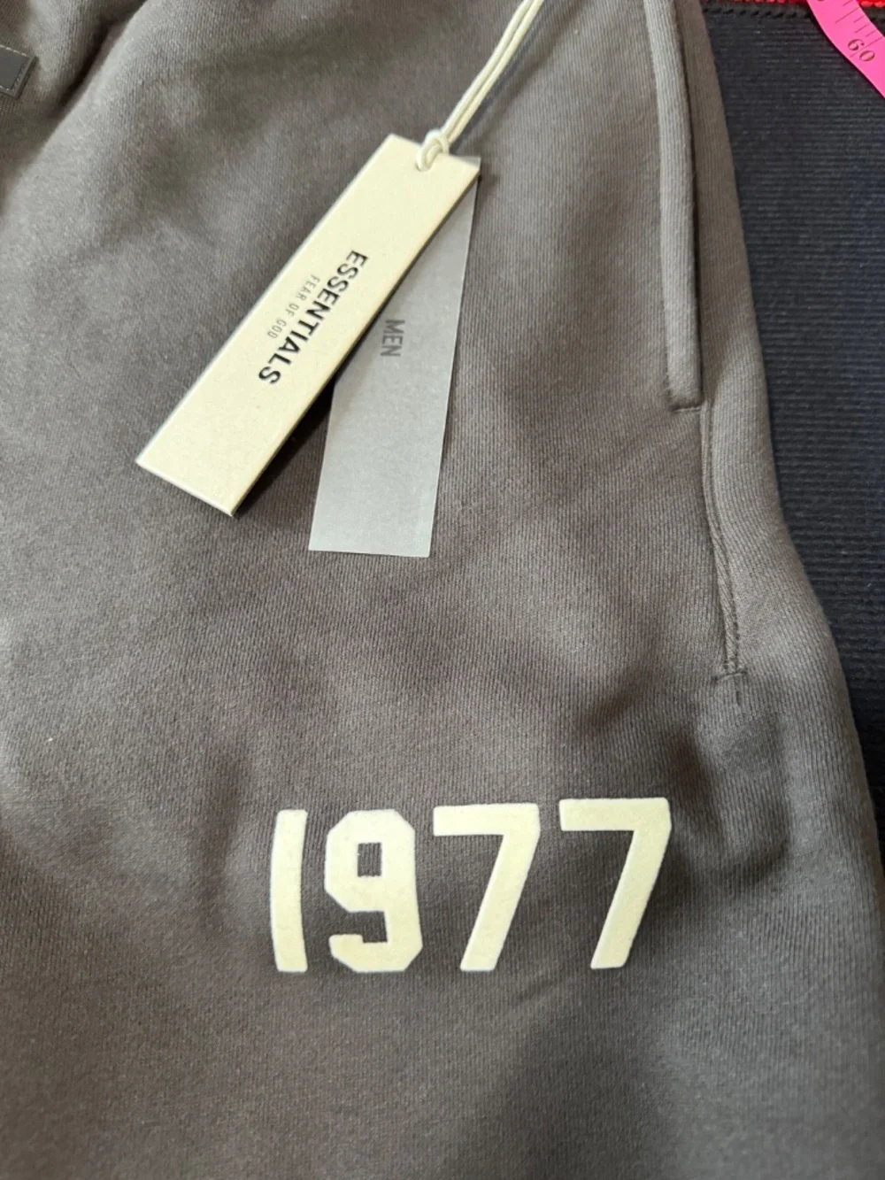 Fear of God Essentials 1977 "Iron" Sweats. Open Cuffed. Brand New. Heavyweight M - Picture 3 of 11